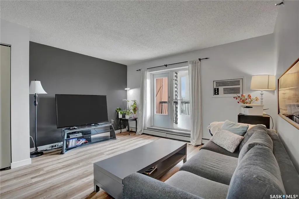 405 5th Avenue Saskatoon SK S7K 6Z3