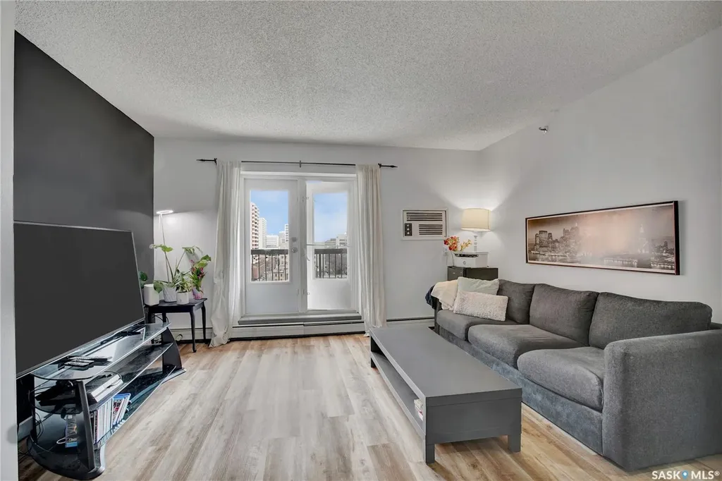 405 5th Avenue Saskatoon SK S7K 6Z3