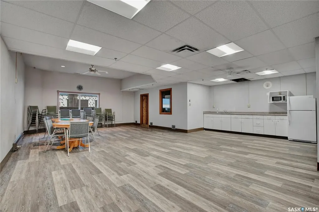 405 5th Avenue Saskatoon SK S7K 6Z3