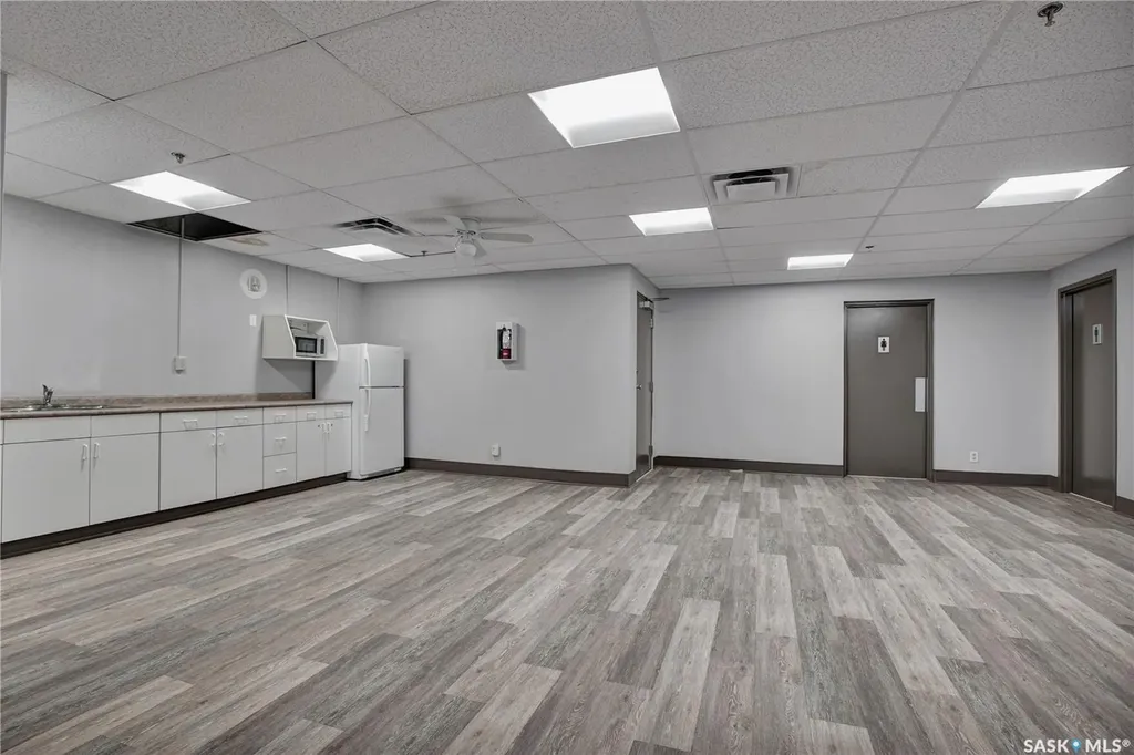 405 5th Avenue Saskatoon SK S7K 6Z3