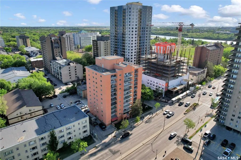 405 5th Avenue Saskatoon SK S7K 6Z3
