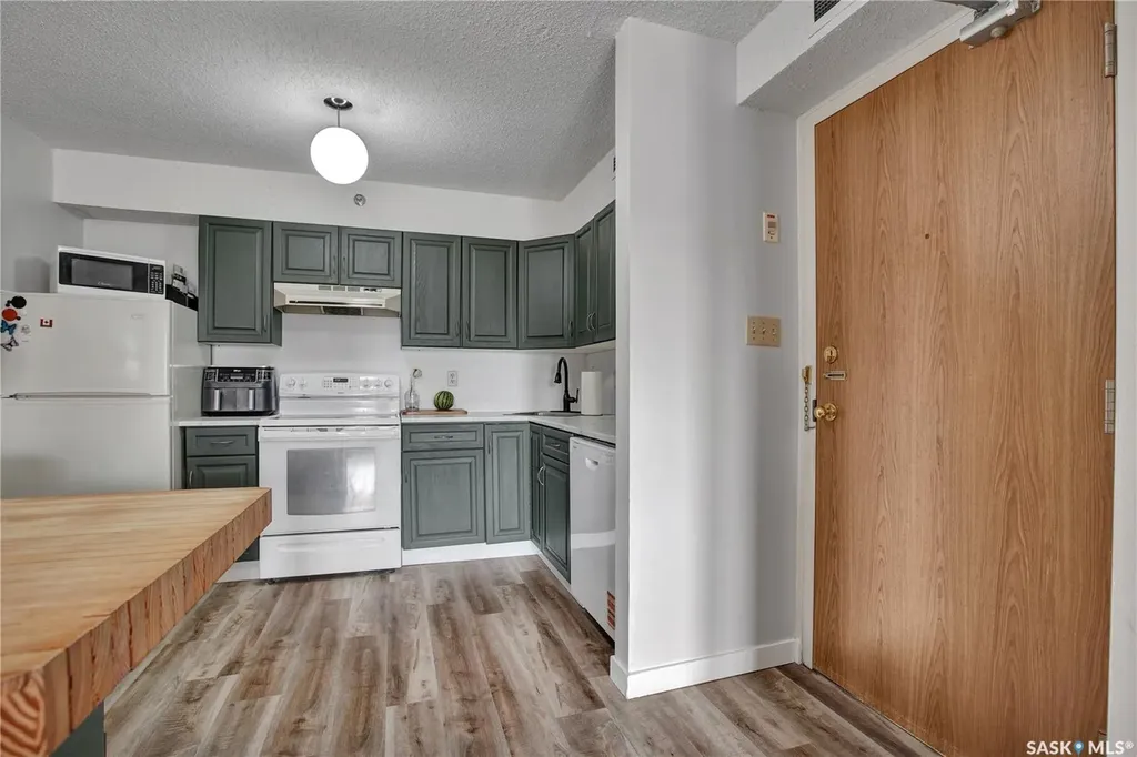 405 5th Avenue Saskatoon SK S7K 6Z3