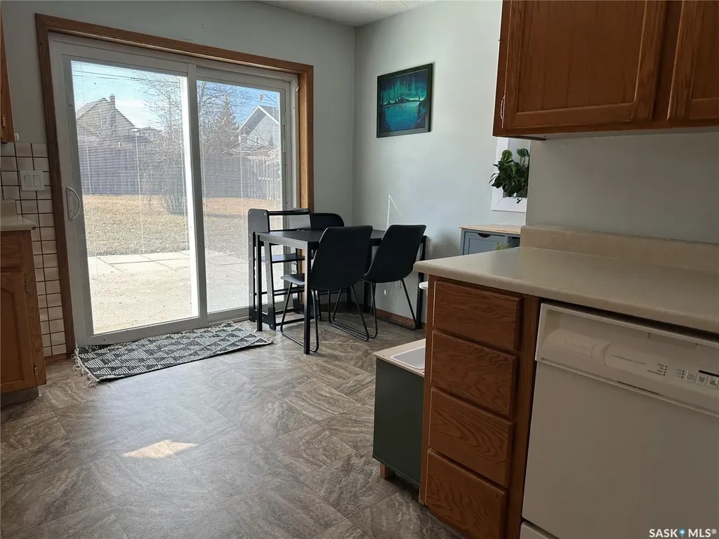 24 3rd Avenue SE Weyburn SK S4H 1X2