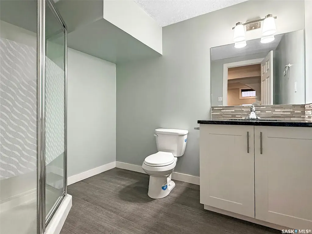 210 Clinton Place Swift Current SK S9H 4K2