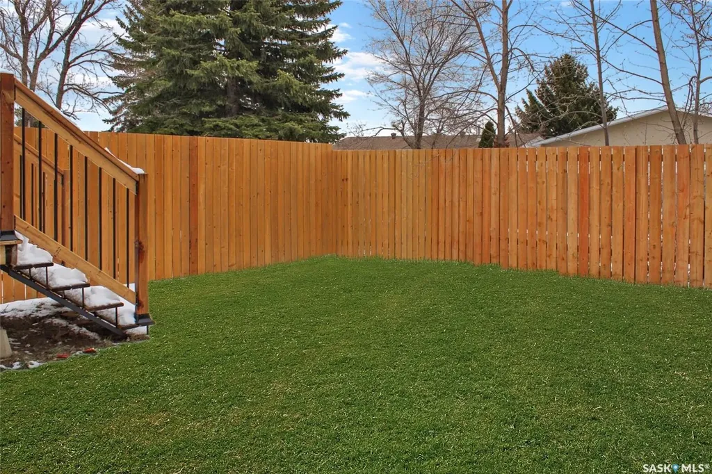 210 Clinton Place Swift Current SK S9H 4K2