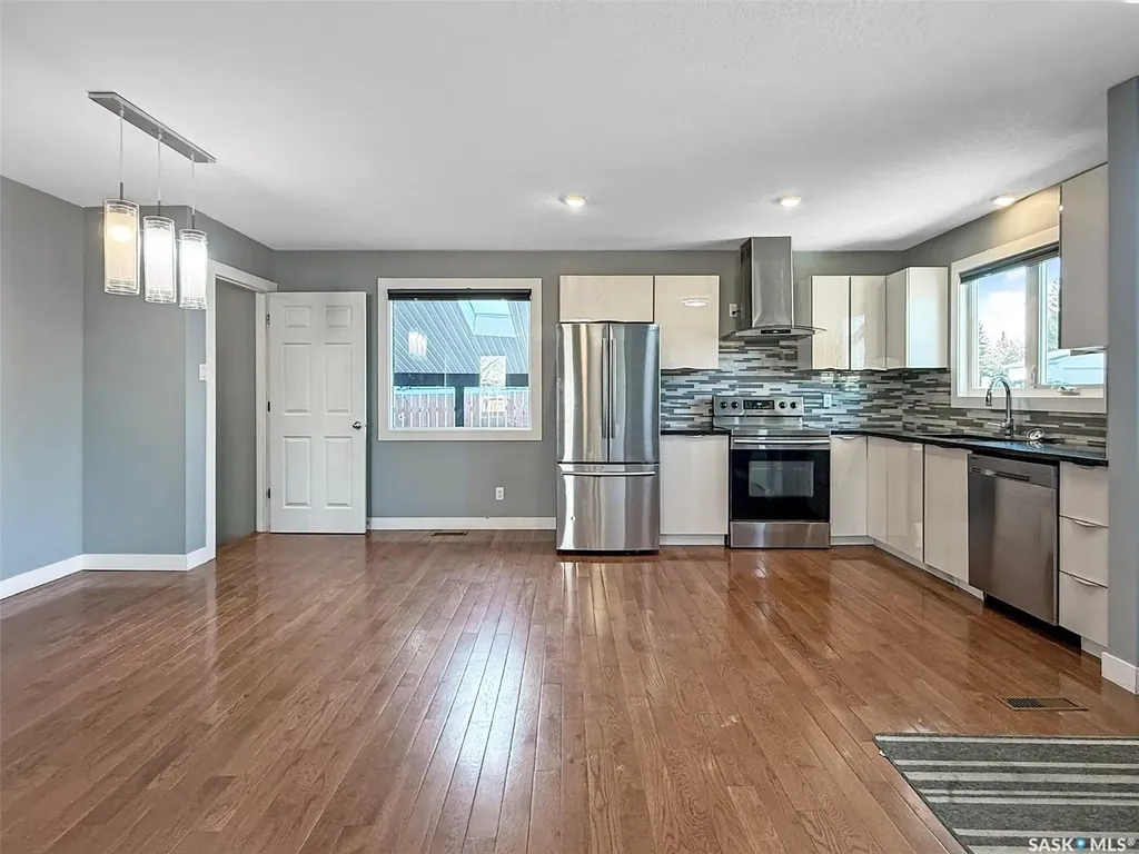 210 Clinton Place Swift Current SK S9H 4K2