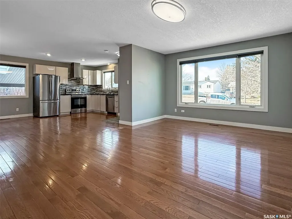 210 Clinton Place Swift Current SK S9H 4K2