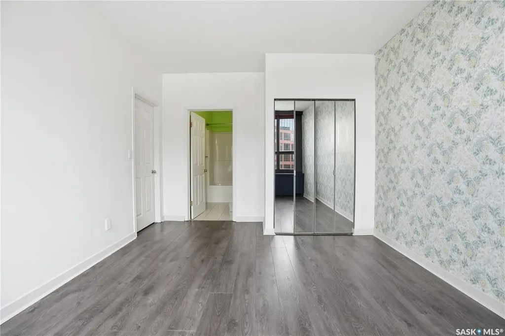 1867 Hamilton Street Regina SK S4P 2C2