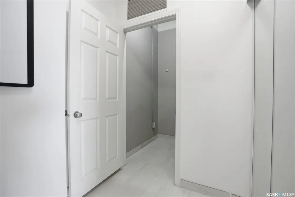 1867 Hamilton Street Regina SK S4P 2C2