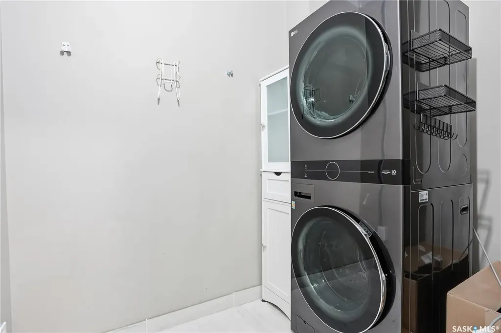 1867 Hamilton Street Regina SK S4P 2C2