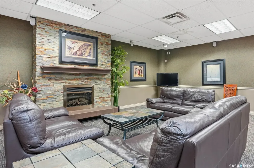 1867 Hamilton Street Regina SK S4P 2C2
