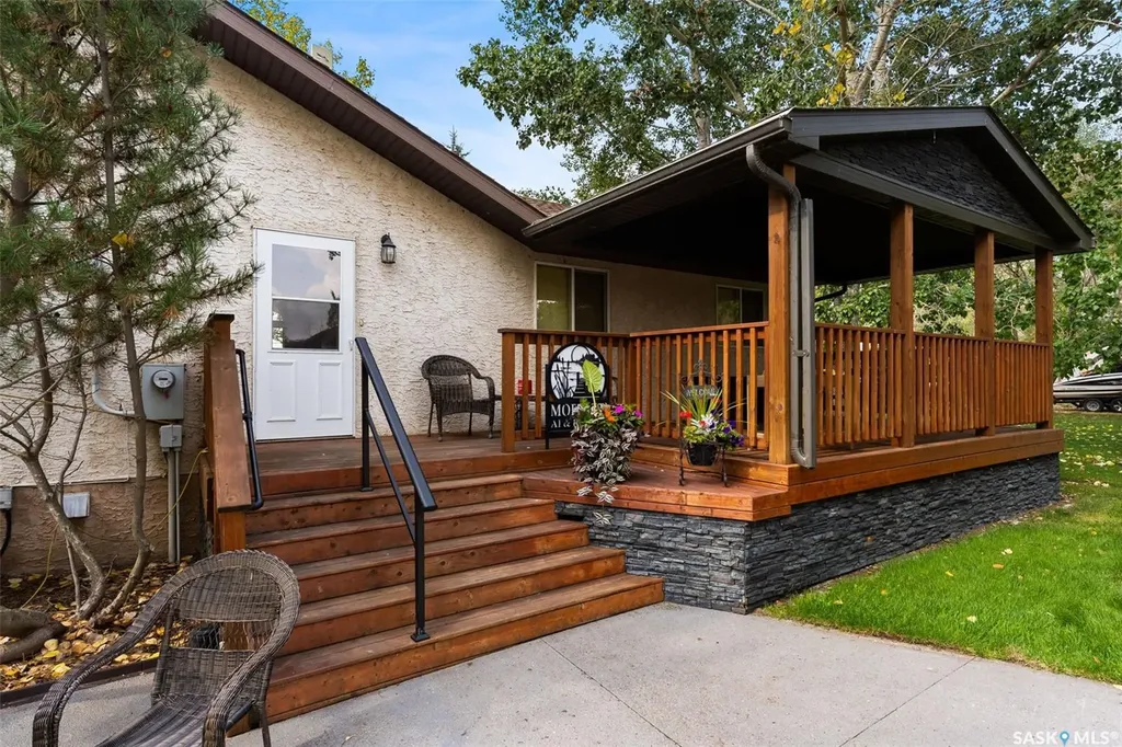 193 & 194 Gordon Drive Mckillop Rm No. 220 SK S0G 4V0