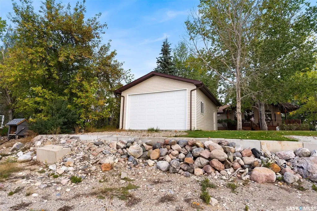 193 & 194 Gordon Drive Mckillop Rm No. 220 SK S0G 4V0