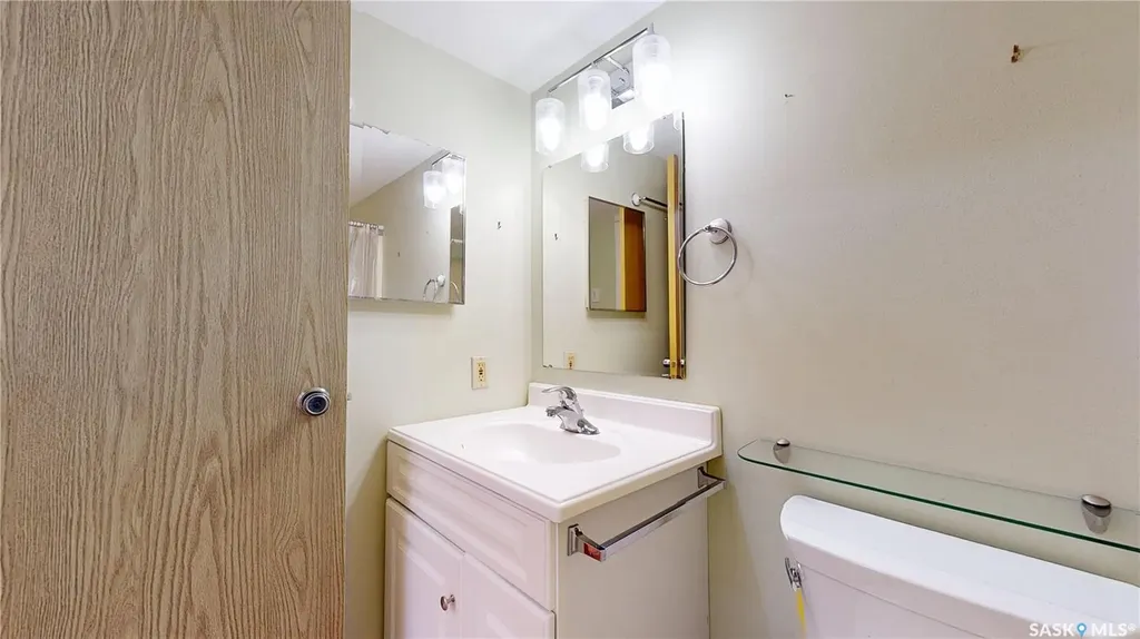 2727 Victoria Avenue Regina SK S4T 1K4