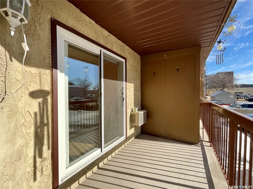 2727 Victoria Avenue Regina SK S4T 1K4