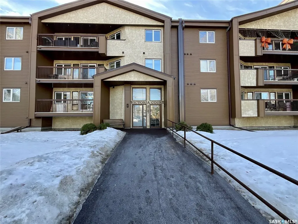 2727 Victoria Avenue Regina SK S4T 1K4