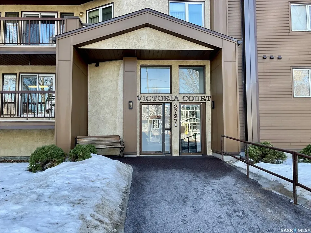 2727 Victoria Avenue Regina SK S4T 1K4