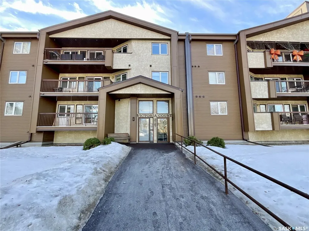 2727 Victoria Avenue Regina SK S4T 1K4