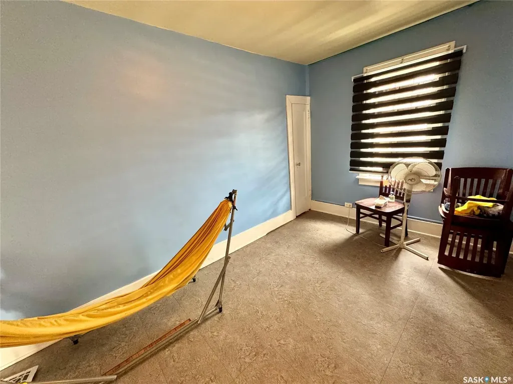 2416 14th Avenue Regina SK S4P 0Y3