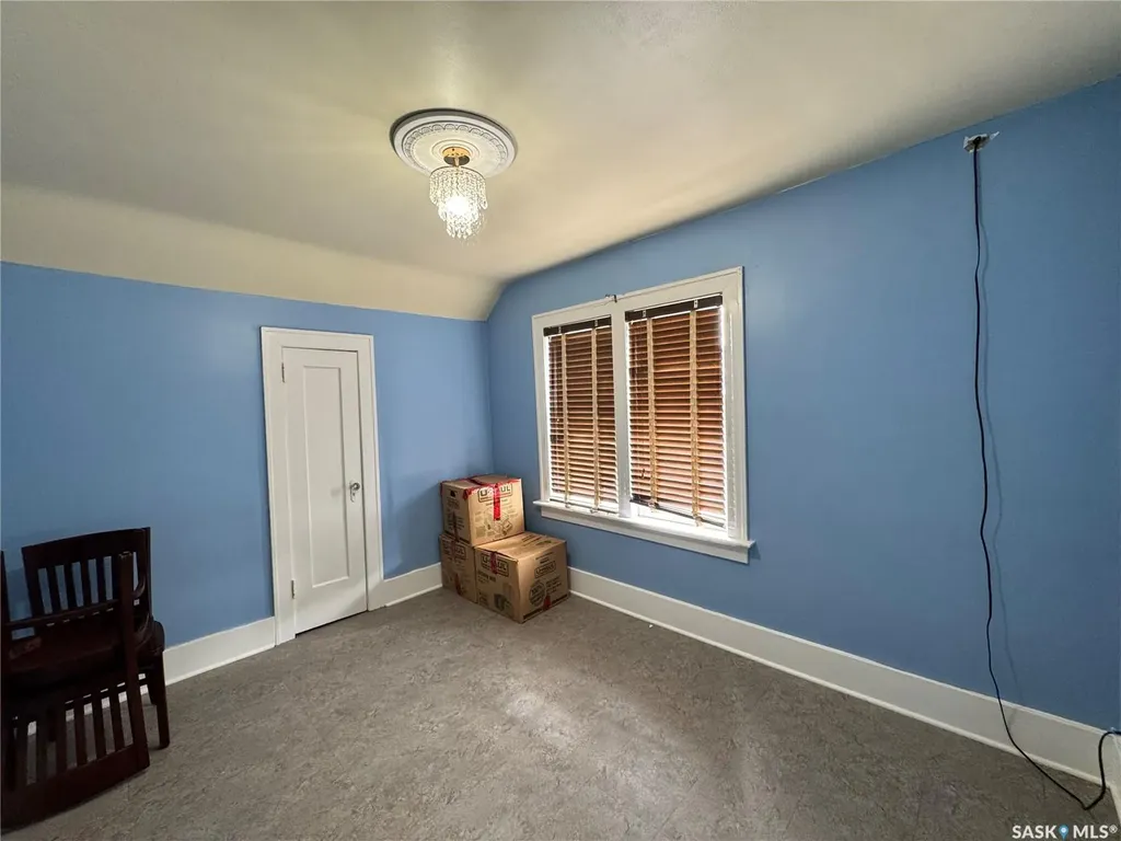 2416 14th Avenue Regina SK S4P 0Y3