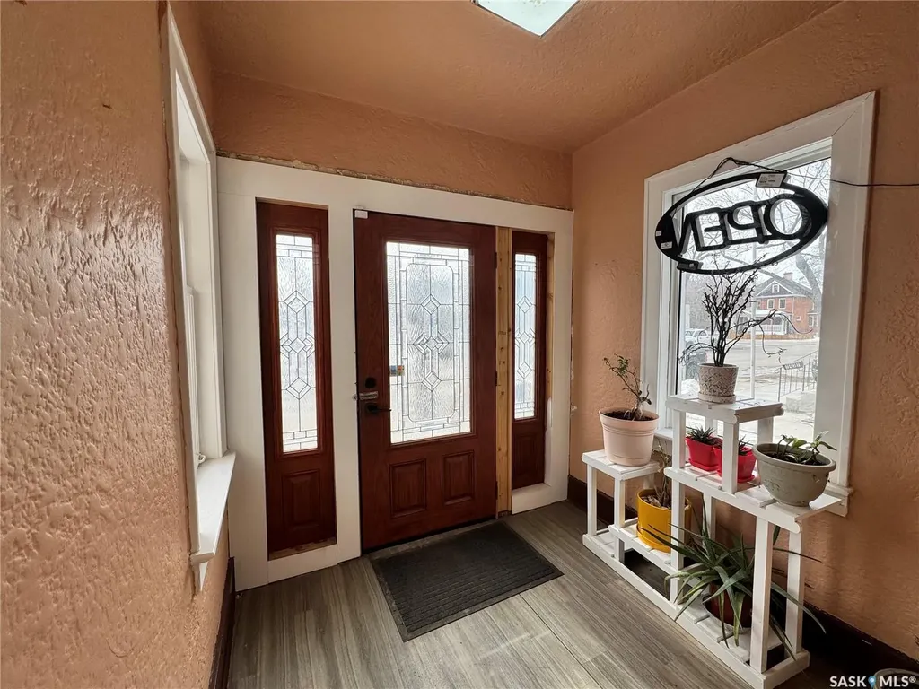 2416 14th Avenue Regina SK S4P 0Y3