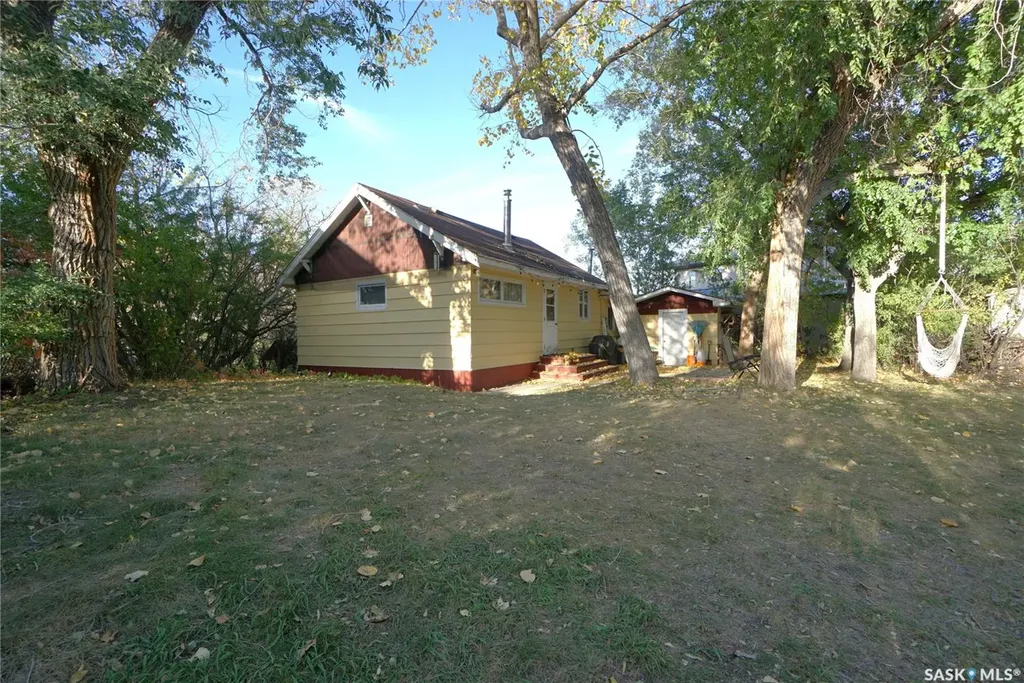 608 Nicoll Lane Regina Beach SK S0G 4C0