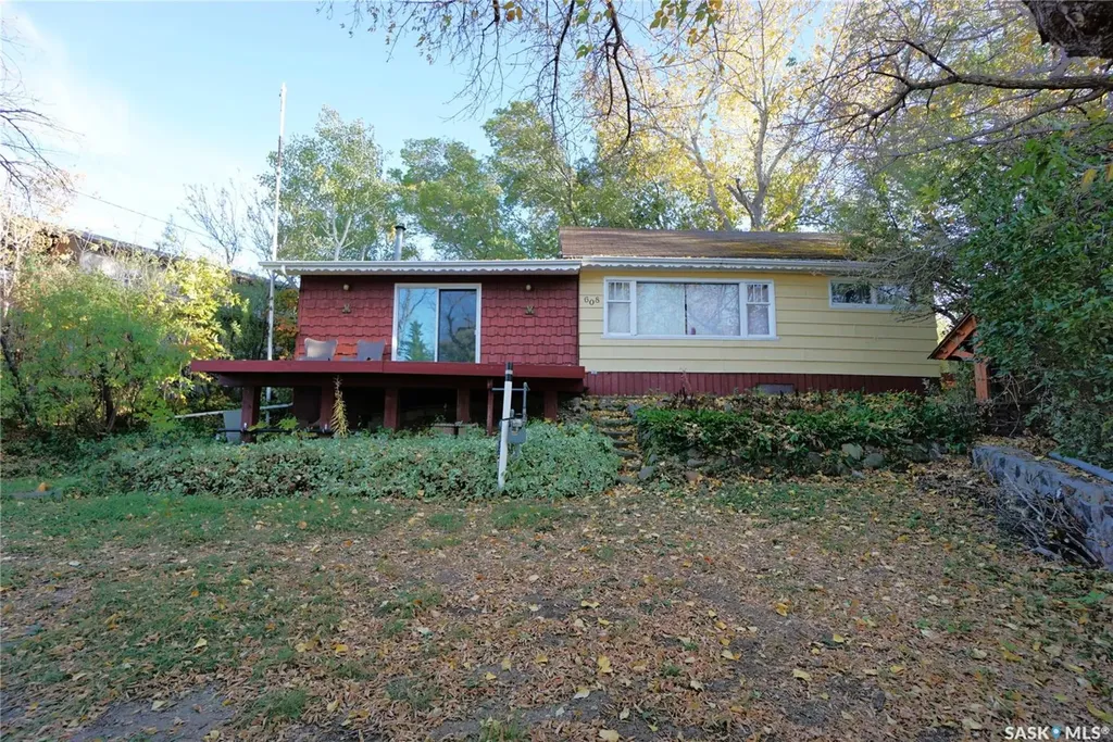 608 Nicoll Lane Regina Beach SK S0G 4C0