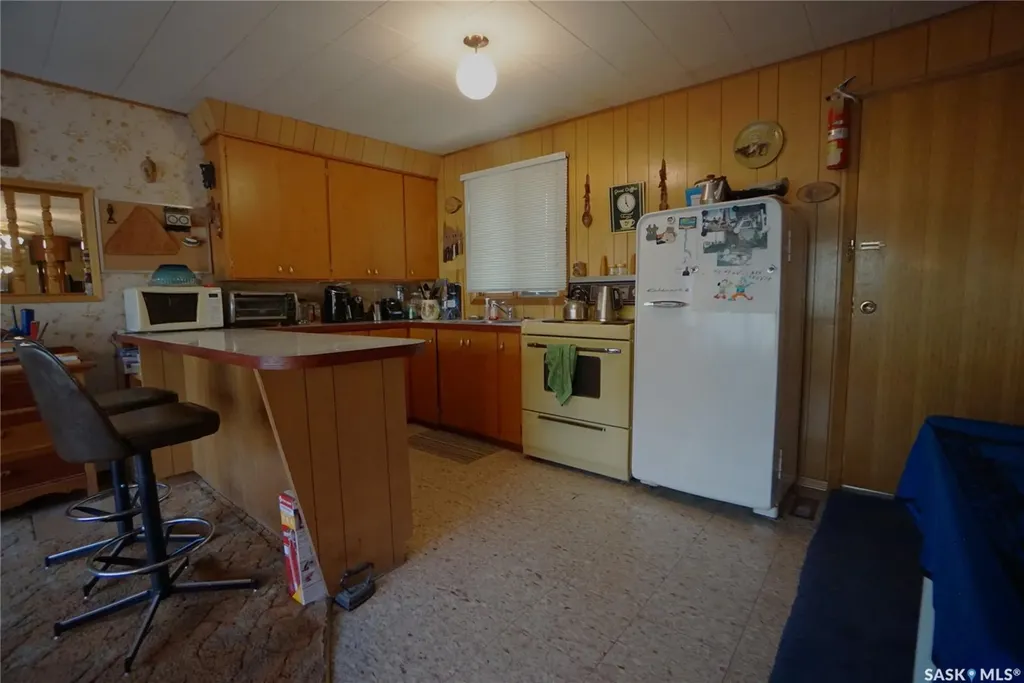 608 Nicoll Lane Regina Beach SK S0G 4C0