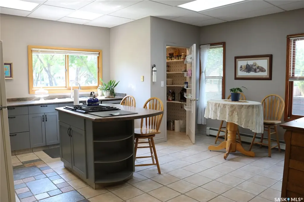1001 Mark Avenue Moosomin SK S0G 3N0