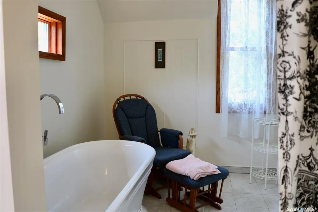 1001 Mark Avenue Moosomin SK S0G 3N0