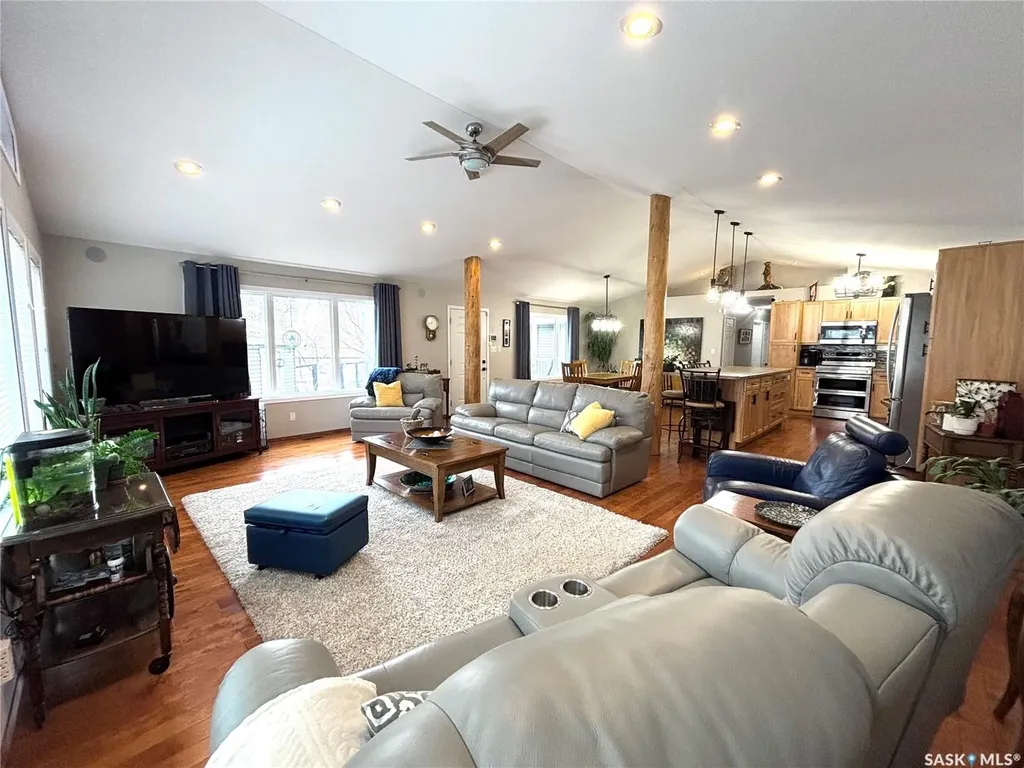 412 Mary Anne Place Paddockwood Rm No. 520 SK S0J 0N0