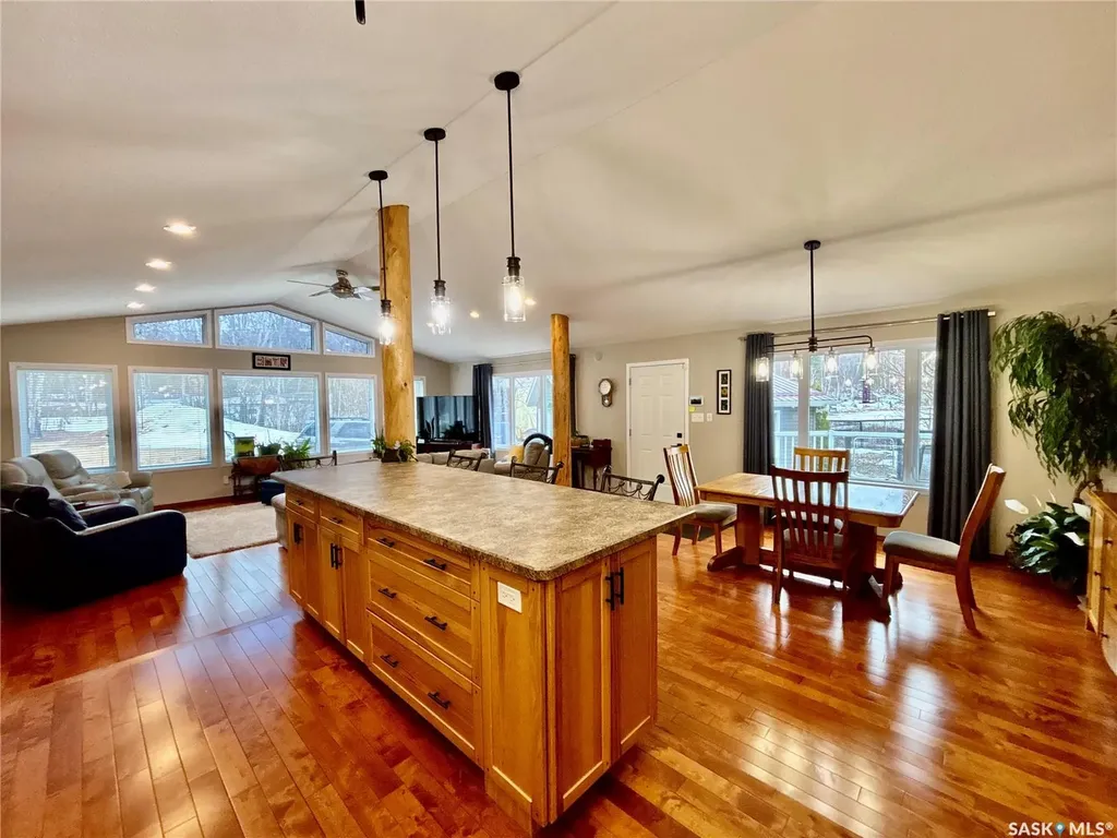 412 Mary Anne Place Paddockwood Rm No. 520 SK S0J 0N0