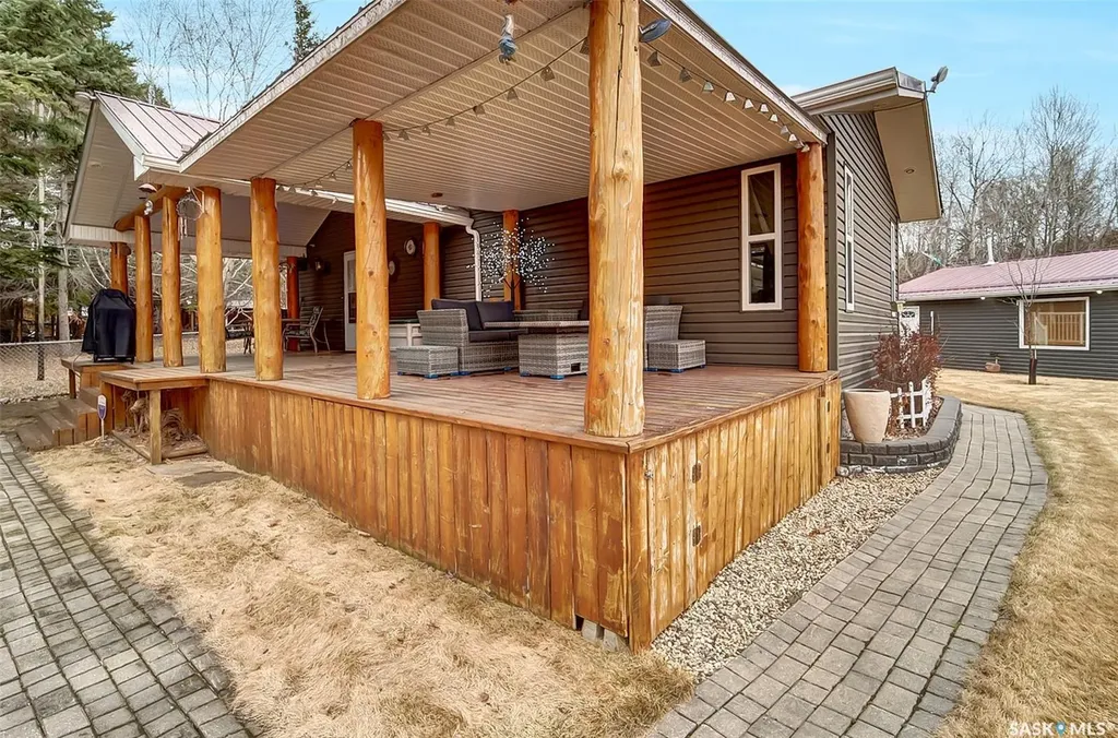 412 Mary Anne Place Paddockwood Rm No. 520 SK S0J 0N0