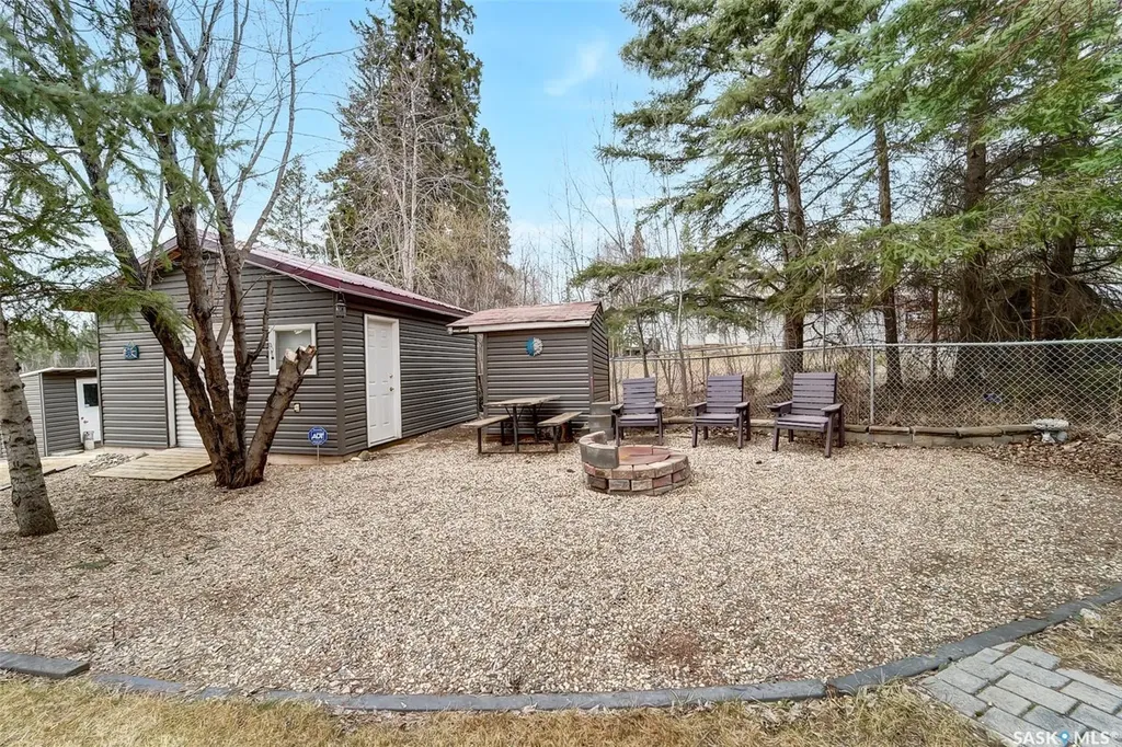 412 Mary Anne Place Paddockwood Rm No. 520 SK S0J 0N0