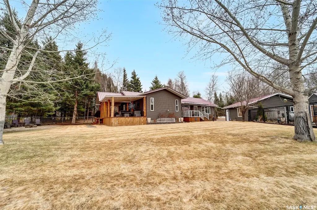 412 Mary Anne Place Paddockwood Rm No. 520 SK S0J 0N0