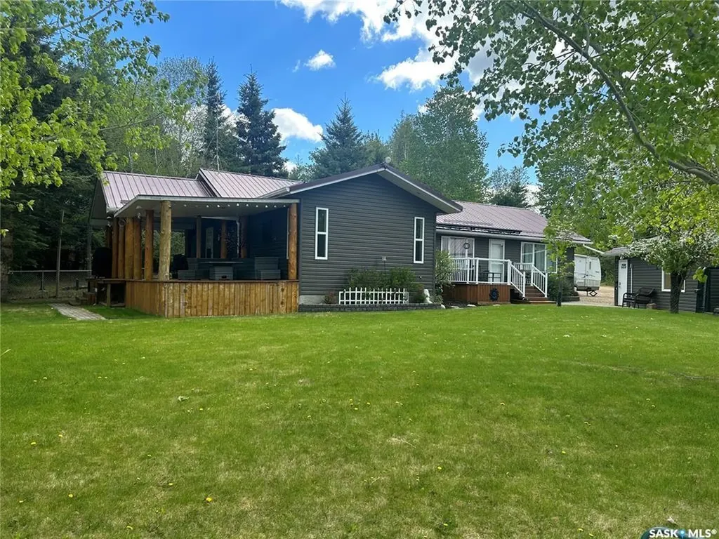 412 Mary Anne Place Paddockwood Rm No. 520 SK S0J 0N0