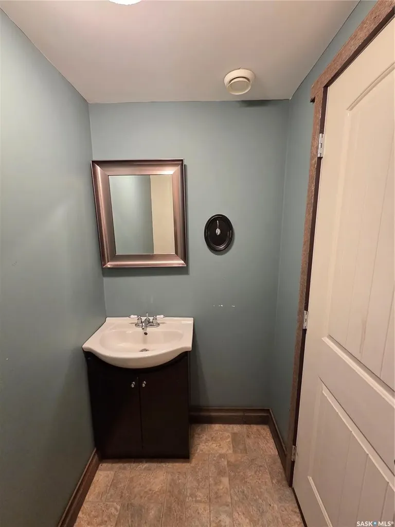 407 Railway Avenue Wawota SK S0C 0R0