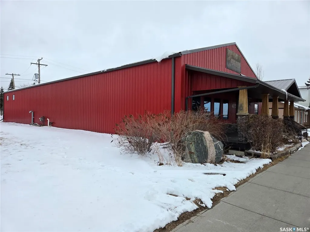 407 Railway Avenue Wawota SK S0C 0R0
