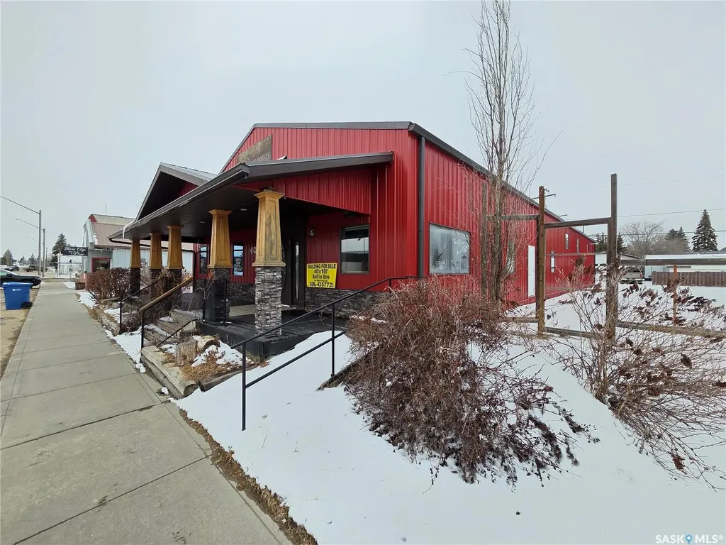 407 Railway Avenue Wawota SK S0C 0R0