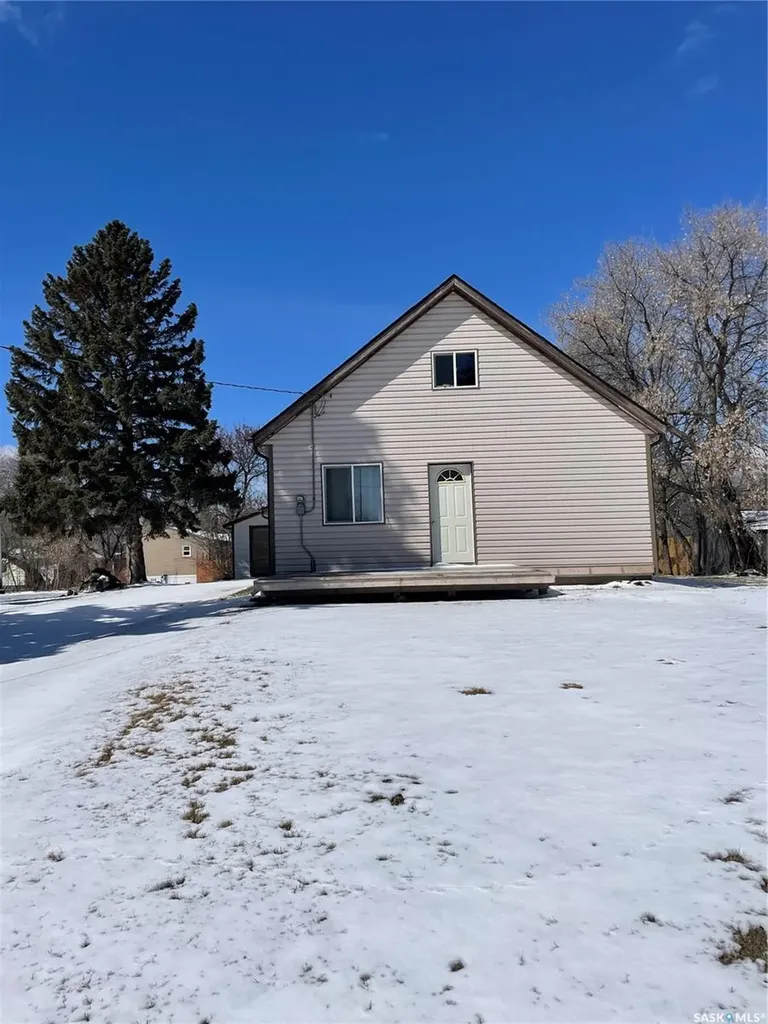 406 Southesk Street Whitewood SK S0G 5C0