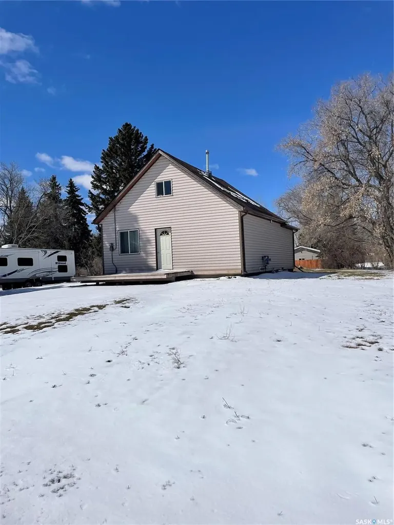 406 Southesk Street Whitewood SK S0G 5C0