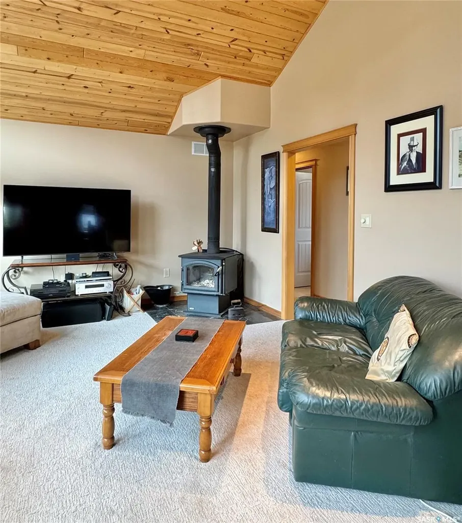 1 Wedge Alley Candle Lake SK S0J 3E0