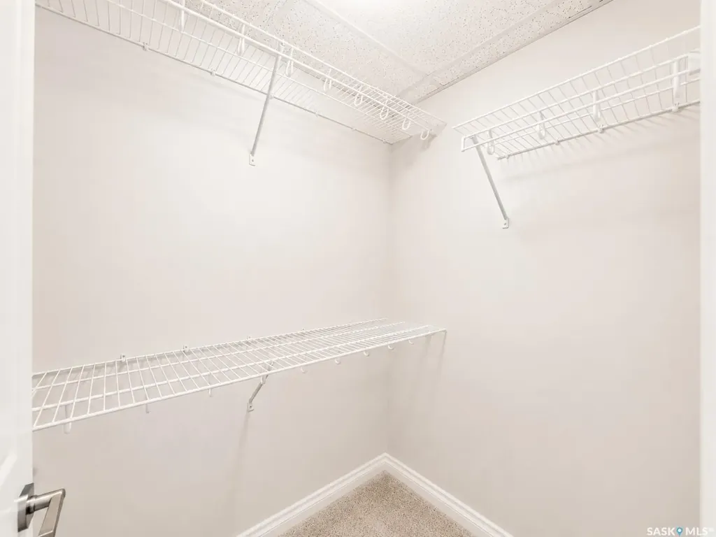 412 Willowgrove Square Saskatoon SK S7W 0E5