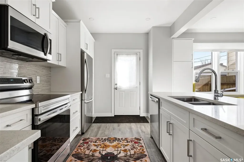 3809 Victoria Avenue Regina SK S4T 1M6