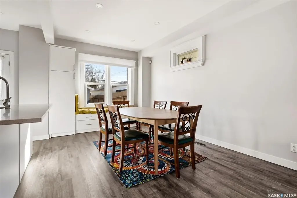 3809 Victoria Avenue Regina SK S4T 1M6