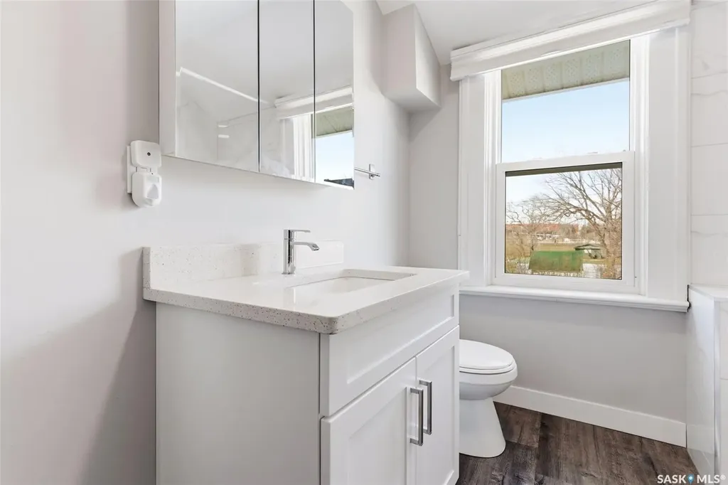 3809 Victoria Avenue Regina SK S4T 1M6