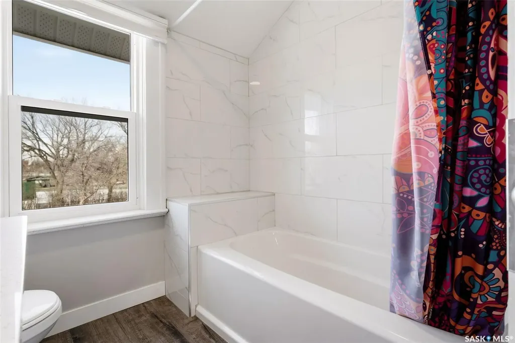 3809 Victoria Avenue Regina SK S4T 1M6