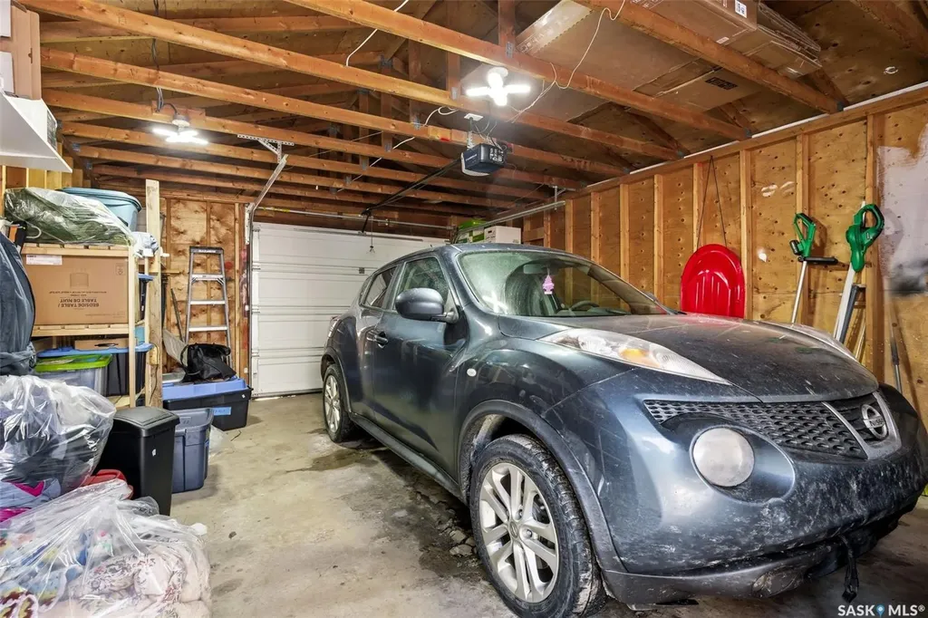 3809 Victoria Avenue Regina SK S4T 1M6