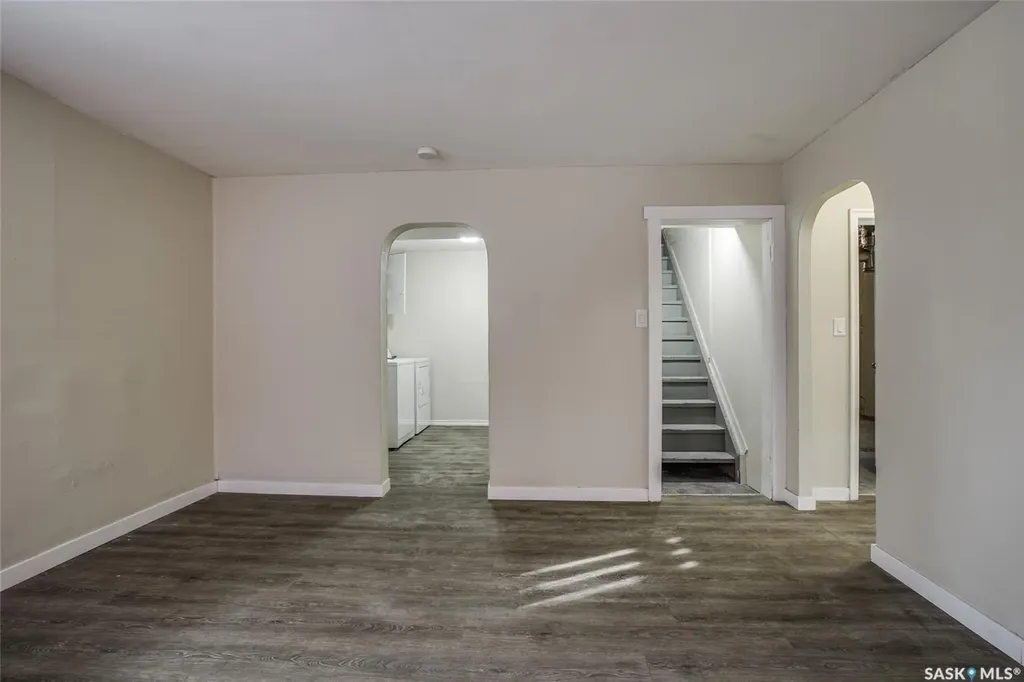 327 Q Avenue S Saskatoon SK S7M 2Y2