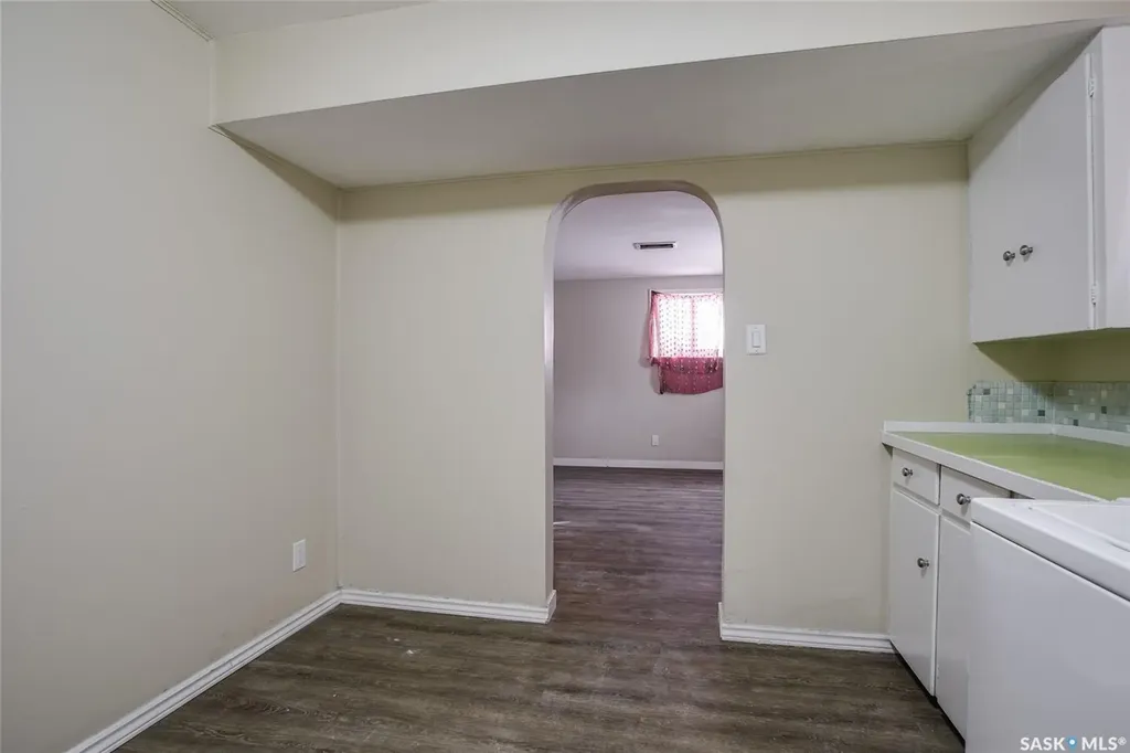 327 Q Avenue S Saskatoon SK S7M 2Y2